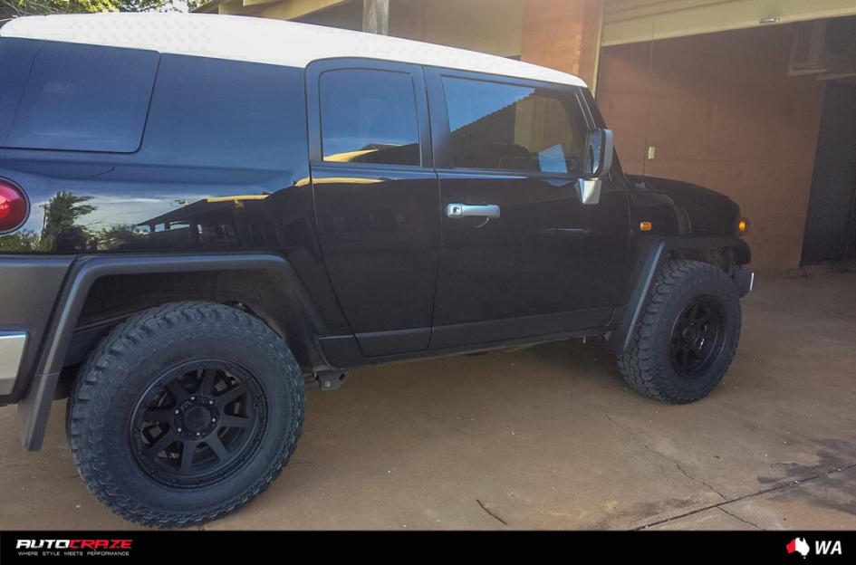 TOYOTA FJ CRUISER ADDICT 2 XD MATTE BLACK